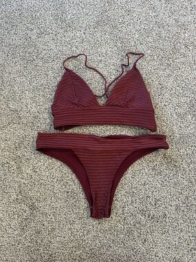 H&M Ribbed Triangle Bikini Set in Burgundy